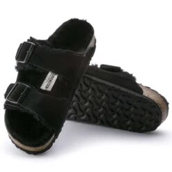 Birkenstock Arizona Shearling Sandal - Black - Regular/Wide -BROOKS Sales Shop 752663 sole